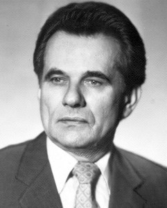 18 листопада 2016 року на 93-році пішов з життя Скляренко Євген Тимофійович